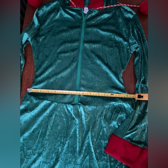 NWT Green & Red Sassy Elf Santa Costume Set - Picture 8 of 10